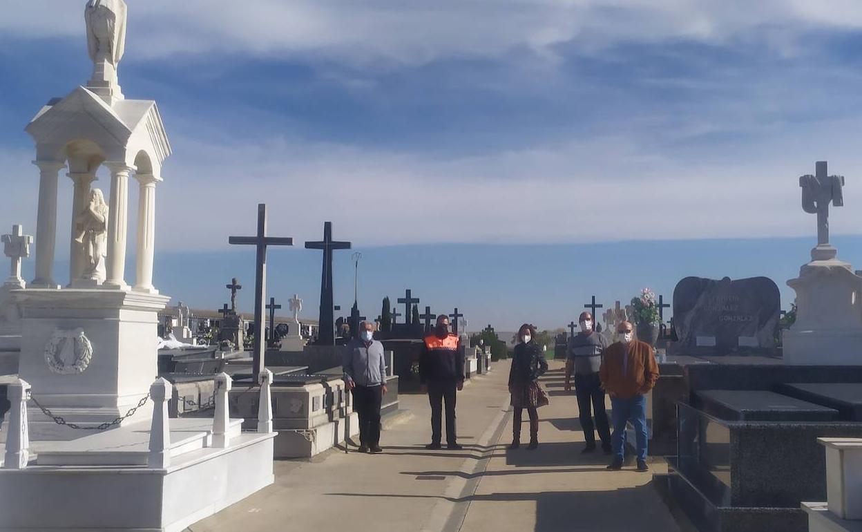 Cementerio municipal de Santa María del Páramo.