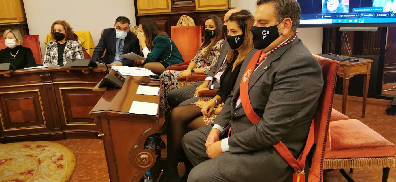 Fotos: Pleno ordinario del Ayuntamiento de León