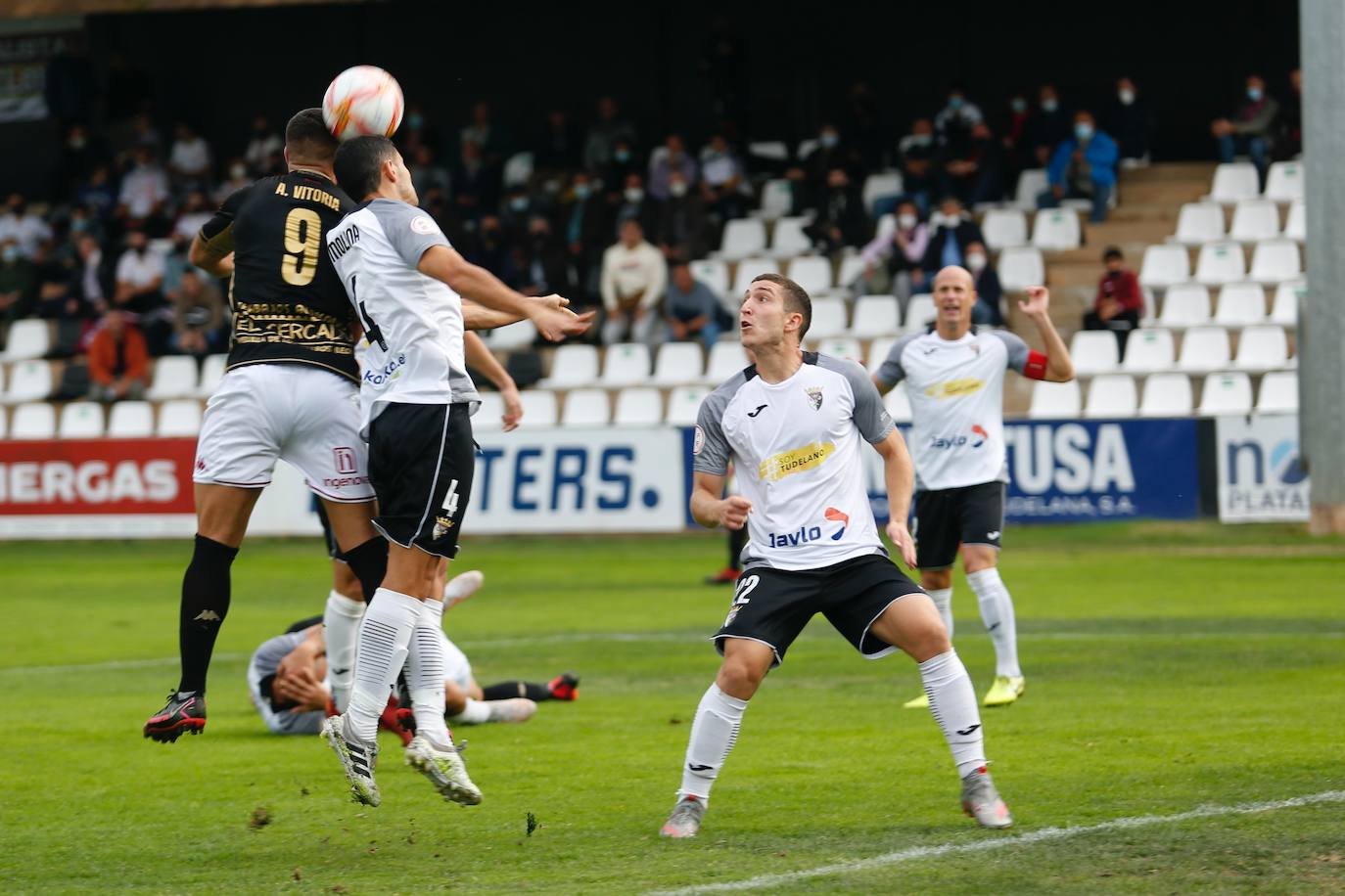 El conjunto leonés no pasa del empate (1-1) ante el colista del grupo 1 de la Primera RFEF.