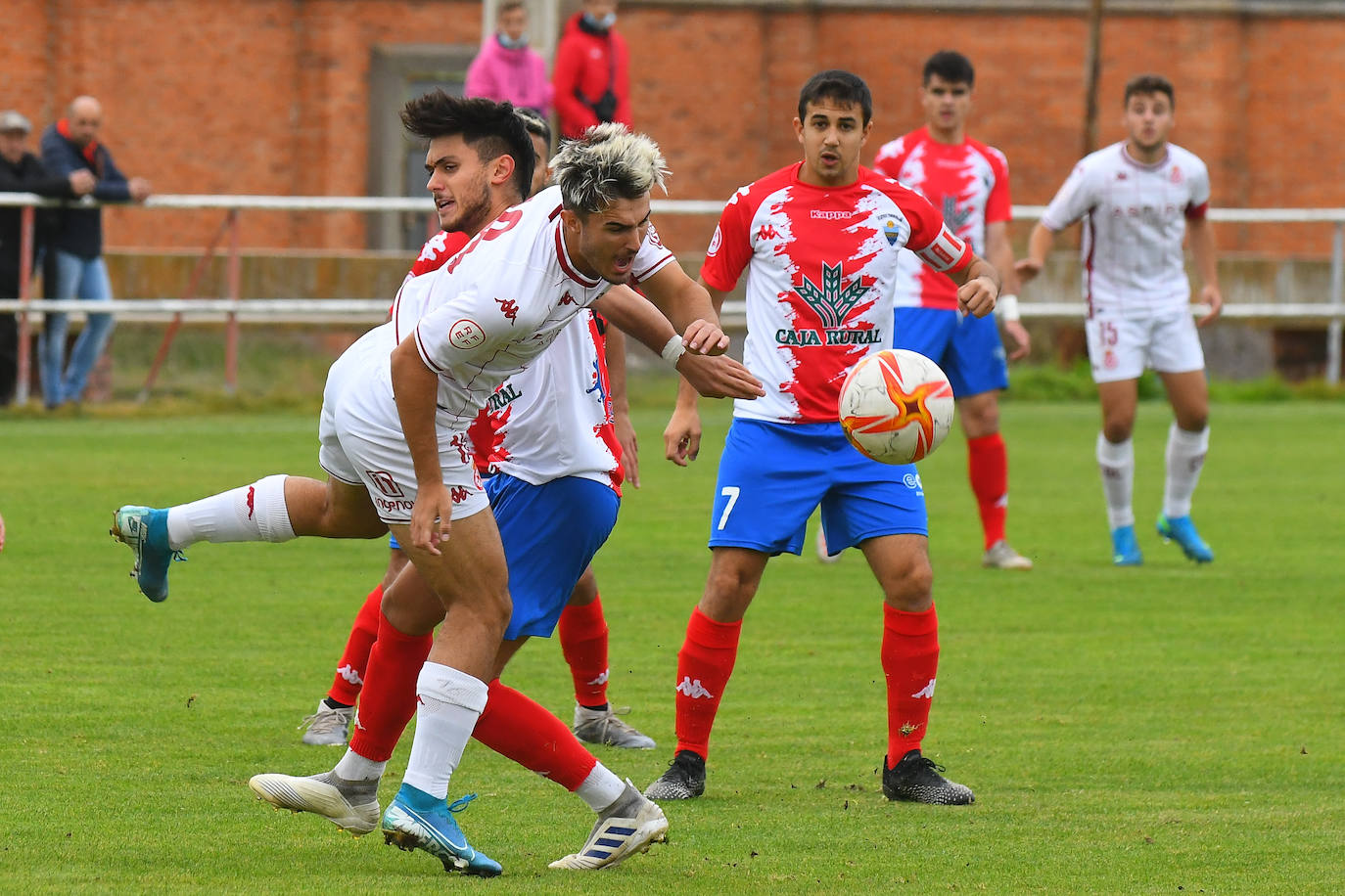 El conjunto leonés firma un valioso empate ante el Atlético Tordesillas