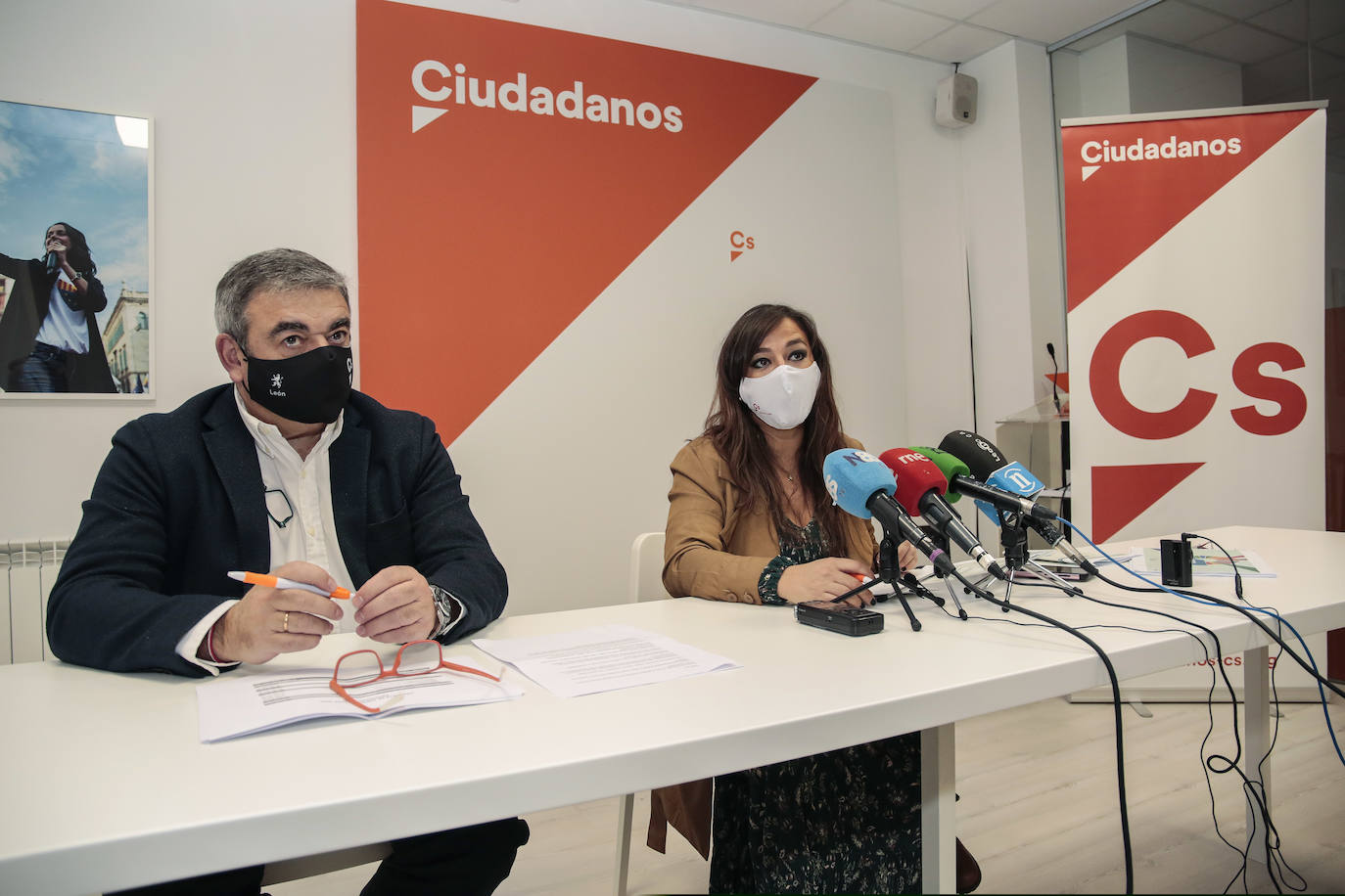 Fotos: Comparecencia de Ciudadanos León para analizar los presupuestos de la Junta