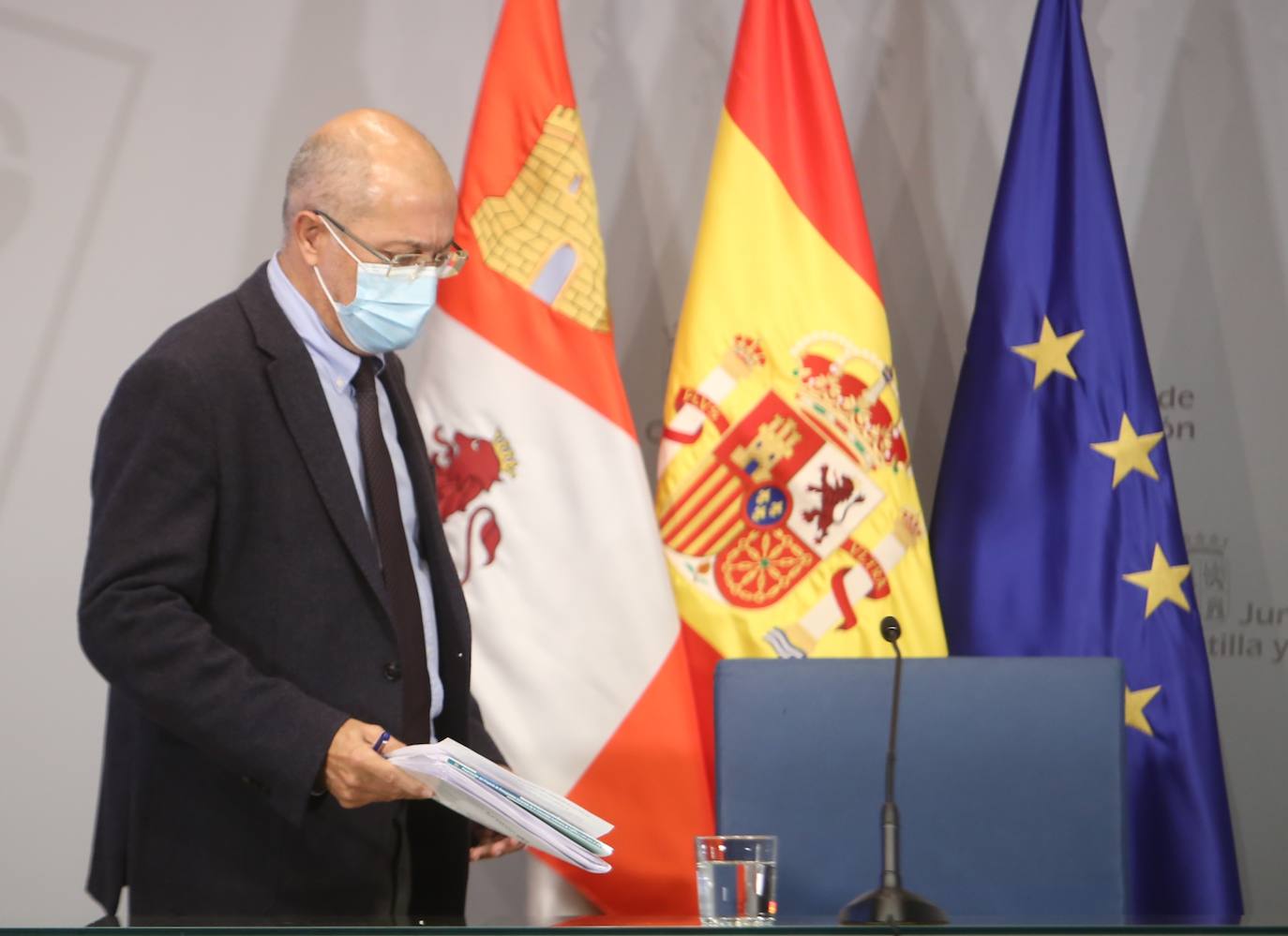 El vicepresidente, portavoz y consejero de Transparencia, Ordenación del Territorio y Acción Exterior, Francisco Igea, comparece en rueda de prensa posterior al Consejo de Gobierno.