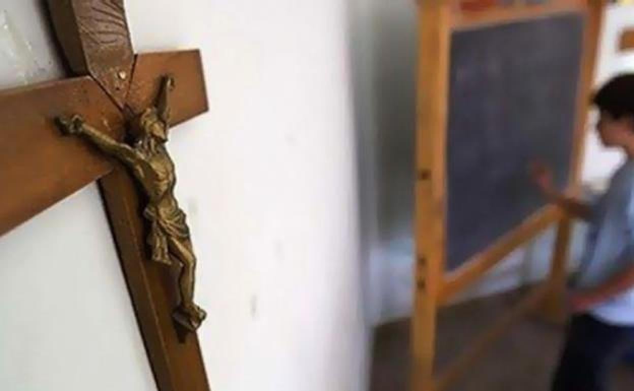 Educación firma el acuerdo para que los docentes de la concertada se beneficien de un complemento de carrera profesional