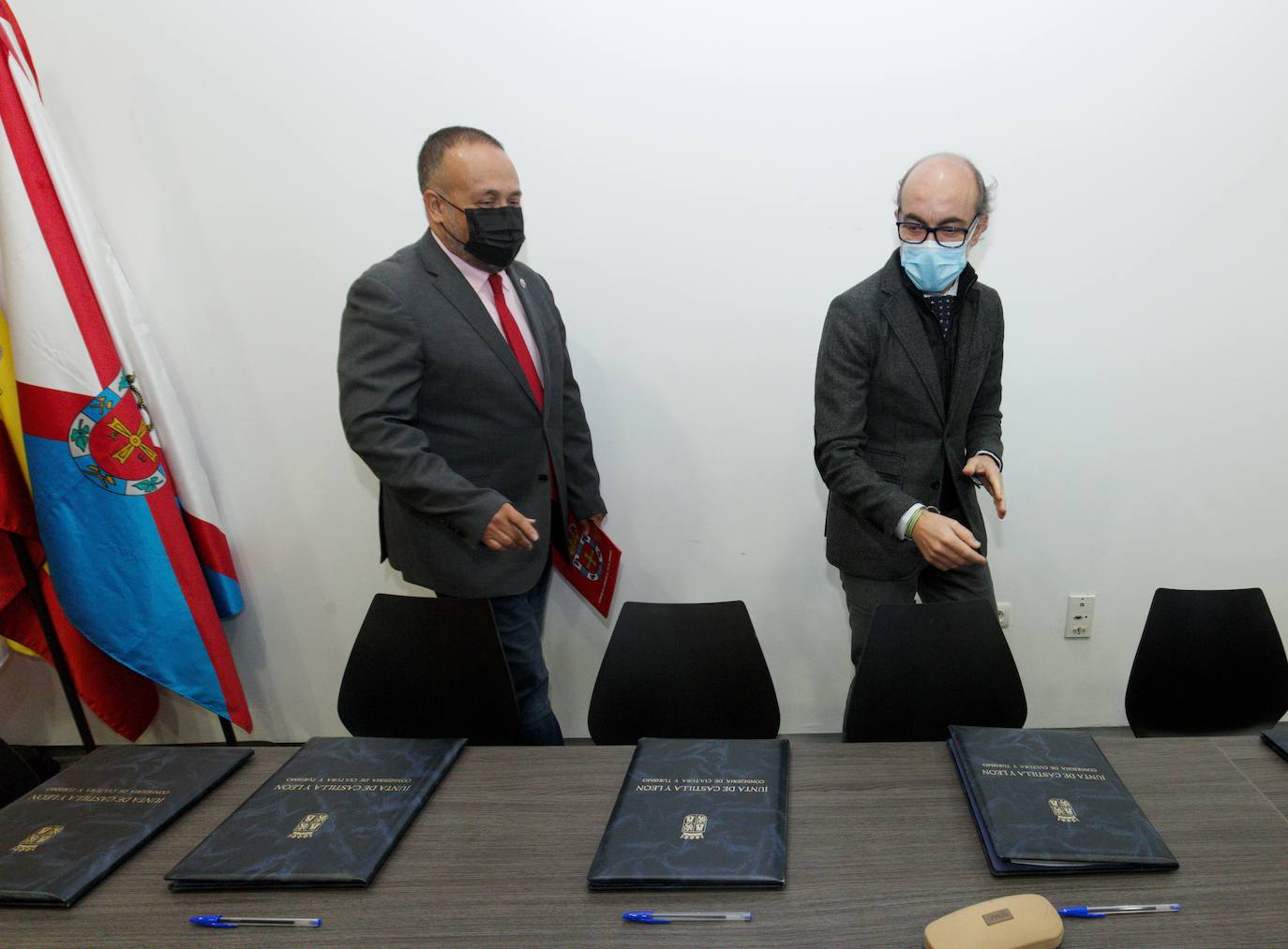 Fotos: Firma del protocolo para la puesta en marcha del Consorcio Entidad para la Gestión Turística del espacio cultural de Las Médulas