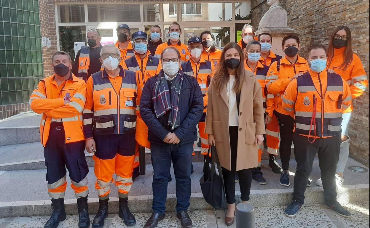 Efectivos de Protección Civil durante la recepción oficial. 