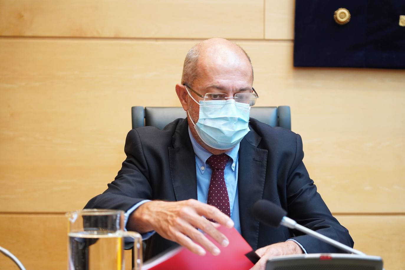 El consejero de Transparencia, Ordenación del Territorio y Acción Exterior, Francisco Igea, presenta los presupuestos para 2022 de su departamento ante la Comisión de Economía y Hacienda de las Cortes.