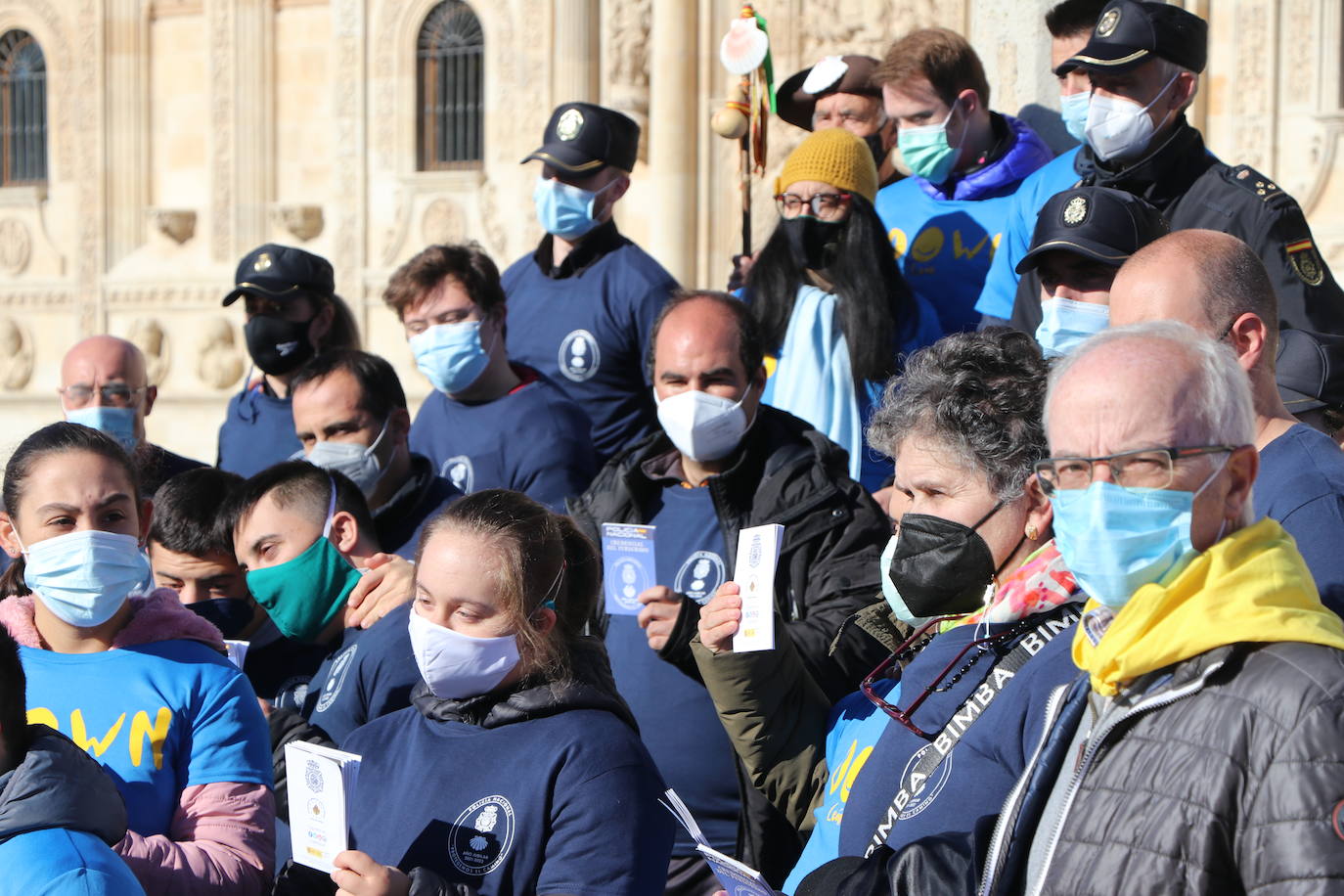 Medio centenar de personas con capacidades diferentes participan en una jornada junto a la Policía Nacional para demostrar que el Camino de Santiago es accesible para todos | La delegada del Gobierno en la comunidad, Virginia Barcones, agradece a las cuatro asociaciones involucradas -Amidown León, Asprona León, Moteros Solidarios y Aderle- su papel social.