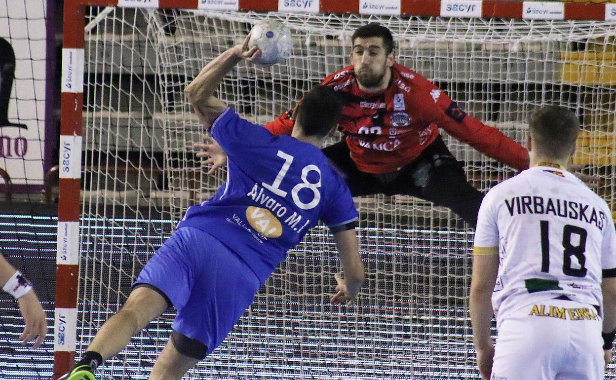 Bomastar, en el partido ante Recoletas Atlético Valladolid.