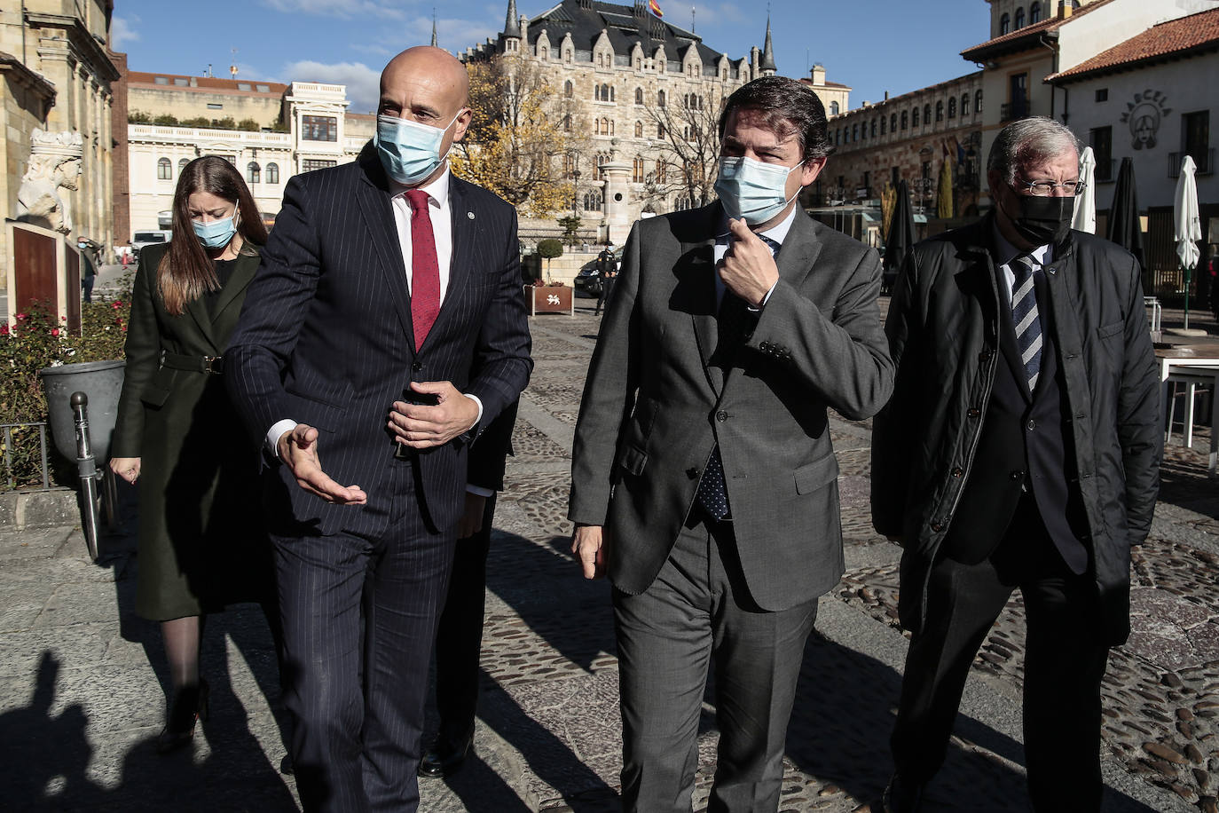 Fotos: Visita del presidente de la Junta a León