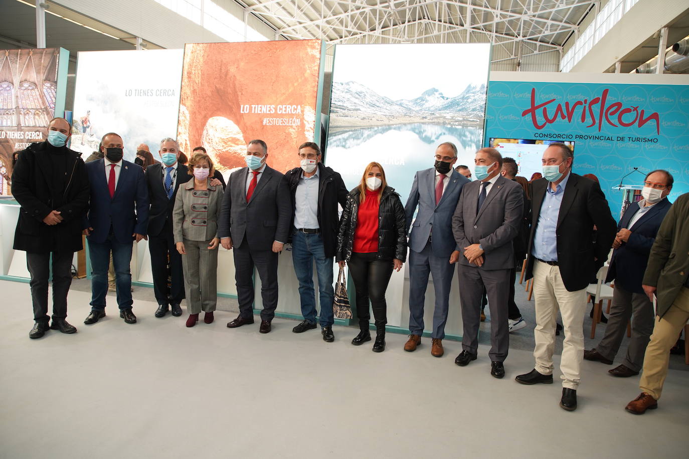 El vicepresidente, portavoz y consejero de Transparencia, Ordenación del Territorio y Acción Exterior, Francisco Igea; el alcalde de Valladolid, Óscar Puente, y el presidente de las Cortes, Luis Fuentes, participan en la inauguración de la Feria Internacional de Turismo de Interior 2021 (INTUR).Presentación de la oferta turística de Zamora a cargo de la Diputación.Presentación de la oferta turística de Soria.Presentación de la oferta turística de León.Presentación de la oferta turística de El Bierzo.