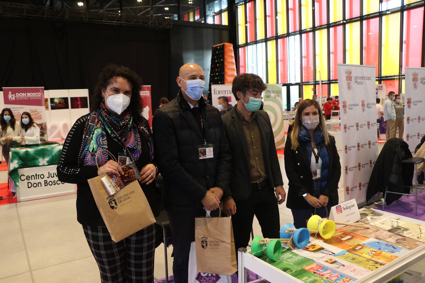 16 asociaciones juveniles conforman la trigésimo primera edición de esta feria de asociacionismo juvenil.