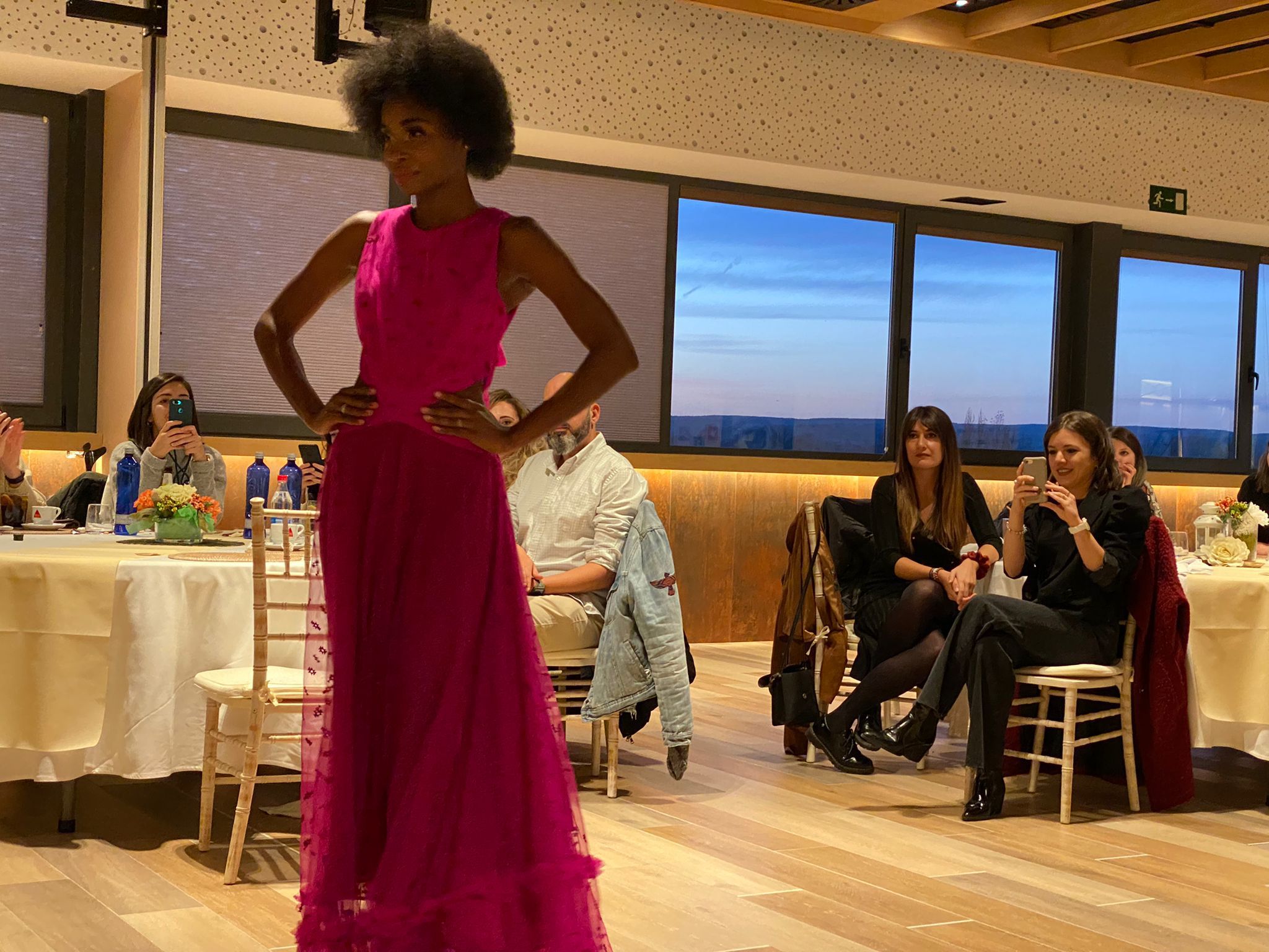 La Trail Fashion Week ha combinado deportes, música y moda en una tarde con un fin único: recaudar fondos para la investigación de la esclerosis múltiple.