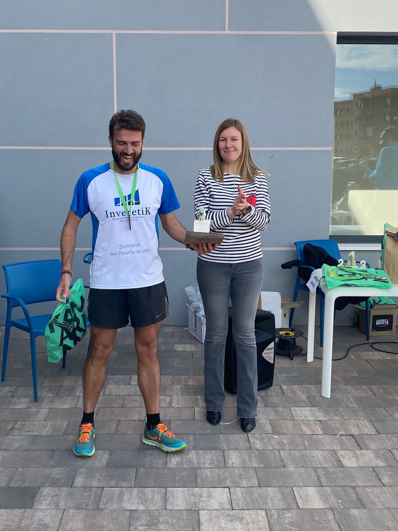 La Trail Fashion Week ha combinado deportes, música y moda en una tarde con un fin único: recaudar fondos para la investigación de la esclerosis múltiple.