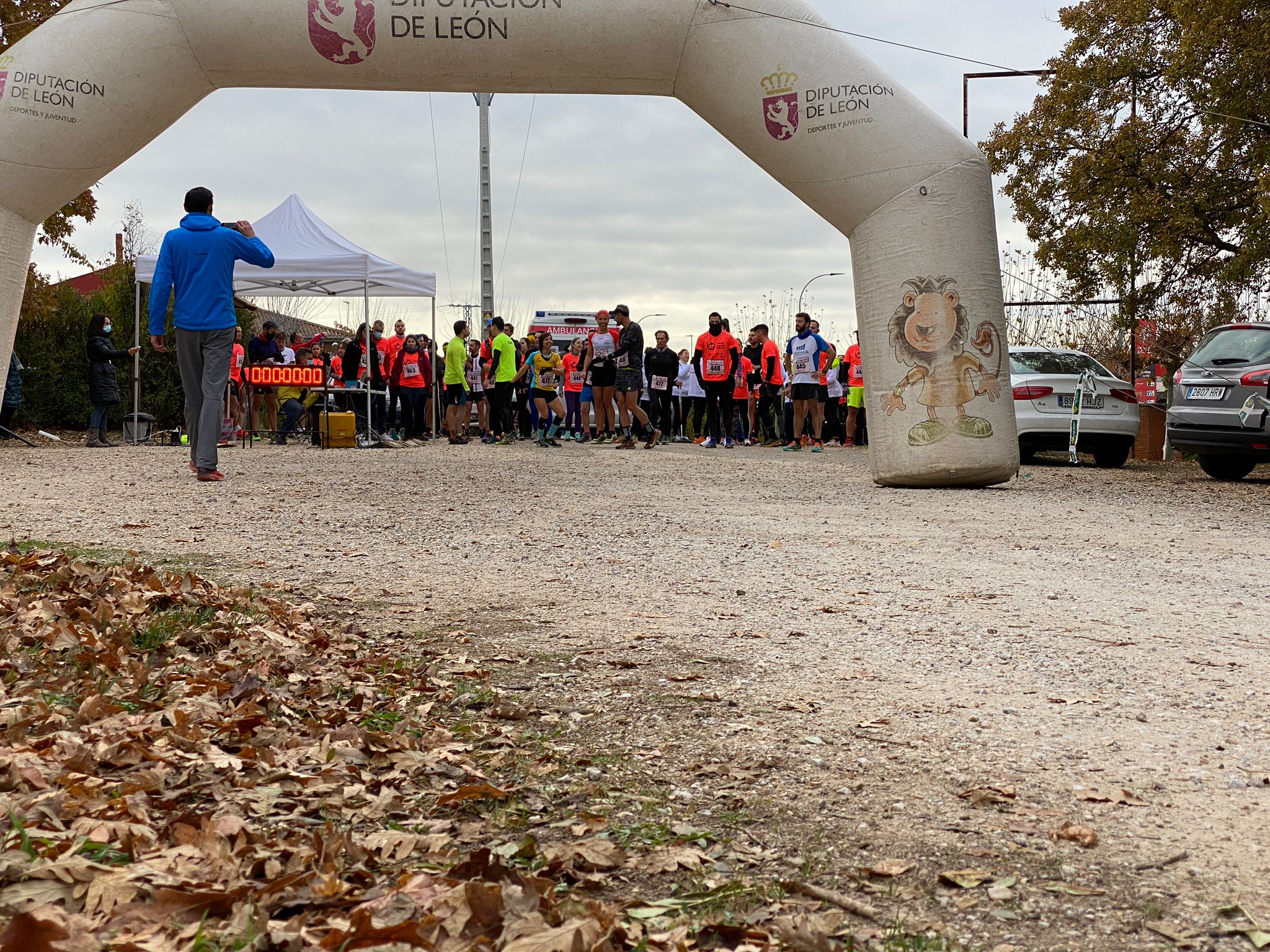 La Trail Fashion Week ha combinado deportes, música y moda en una tarde con un fin único: recaudar fondos para la investigación de la esclerosis múltiple.