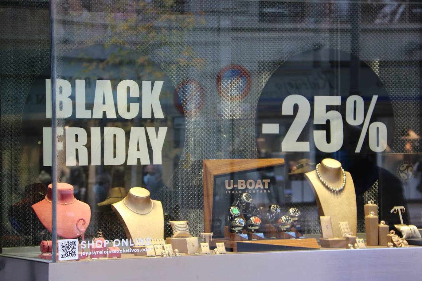 El Black Friday de 'la nueva normalidad' regresa a León y despierta el optimismo del comerico leonés.