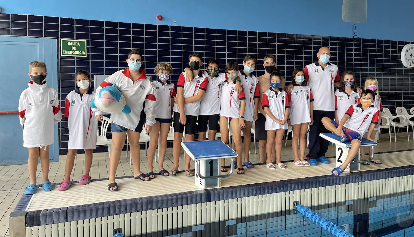 Buen comienzo de temporada para el Club de Natación León 