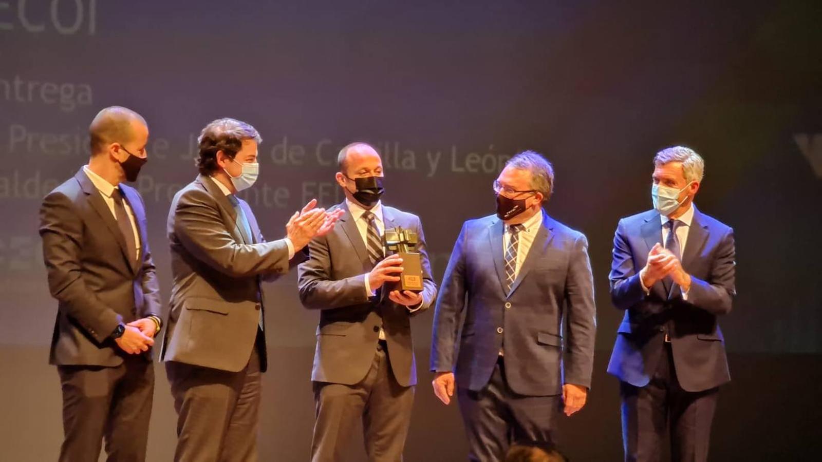 La gala de la FELE ha reunido a la sociedad leonesa para galardonar a TECOI. 