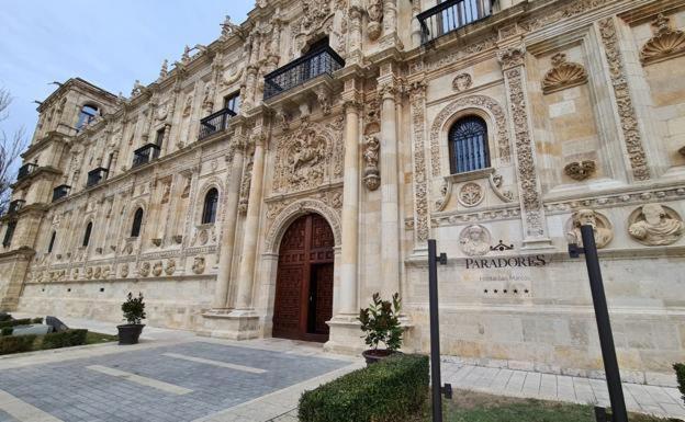 Entrada del Parador de San Marcos en León que durante la represión franquista funcionó como campo de concentración.