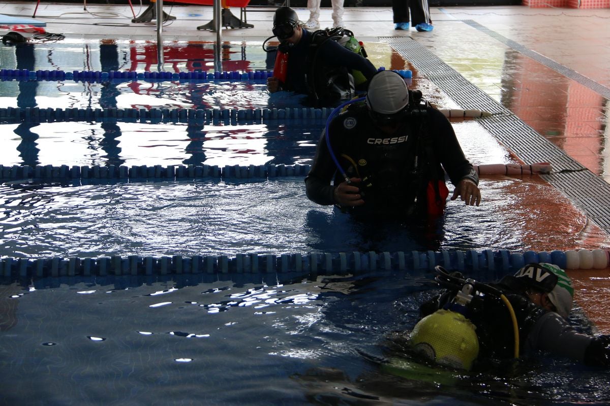 La piscina municipal de Carbajal de la Legua acoge el Campeonato de España de Buceo de Competición.