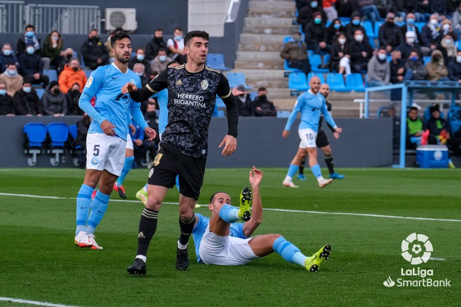 El conjunto berciano suma un nuevo triunfo a domicilio tras superar al Ibiza (0-1)