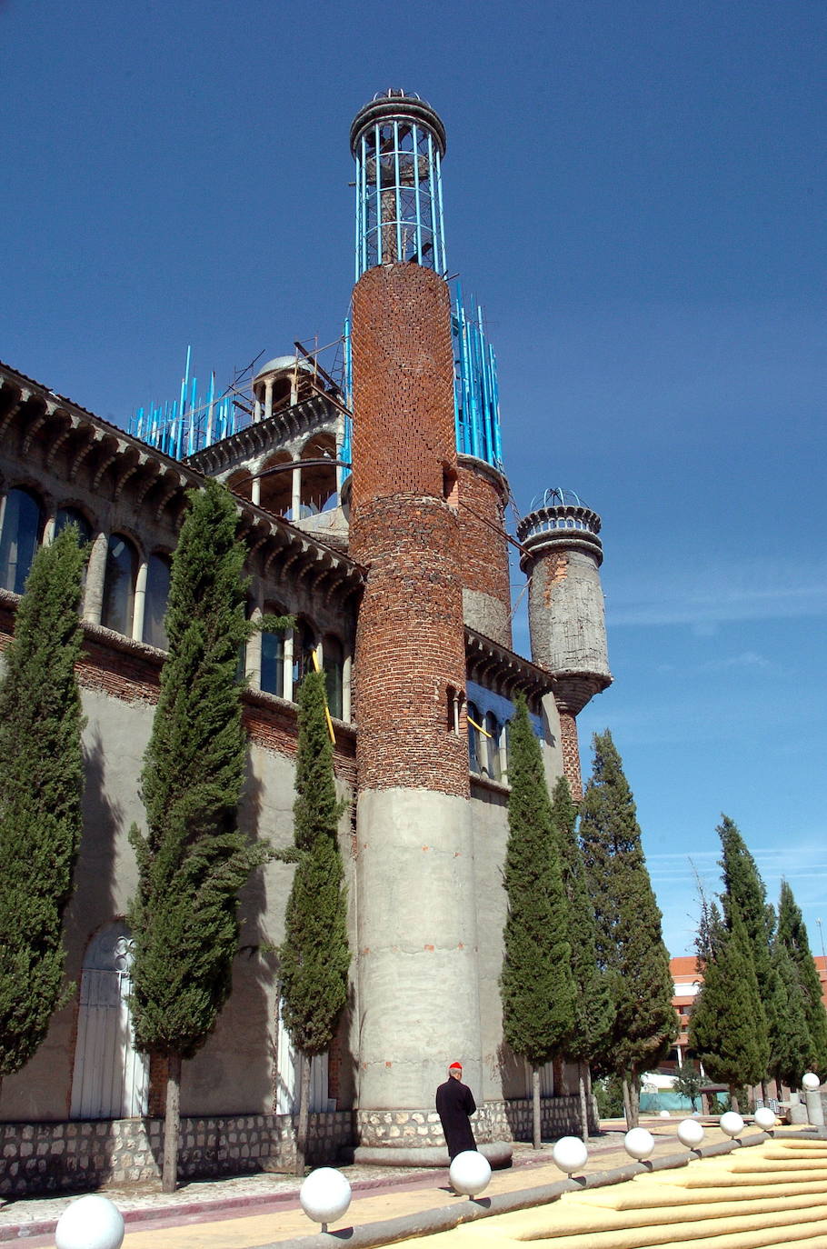 Fotos: La Catedral de Justo Gallego, construida pieza a pieza por un agricultor