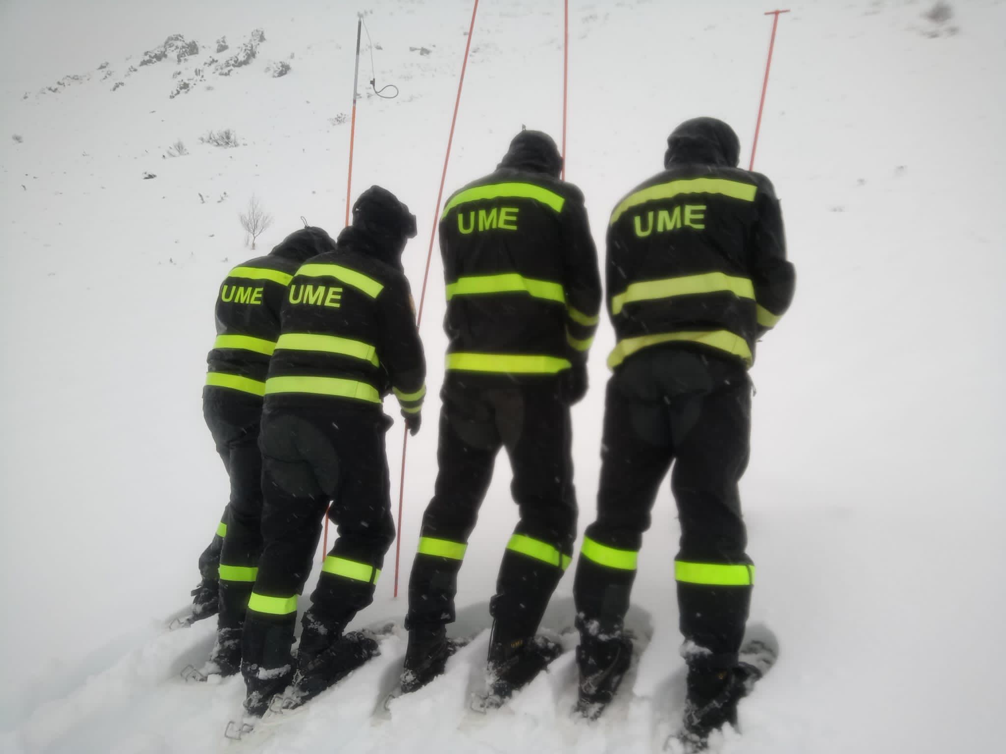 La Unidad Militar de Emergencias ubicada en El Ferral del Bernesga participa con 350 militares y 120 vehículos en ejercicios de emergencia en tormentas invernales.