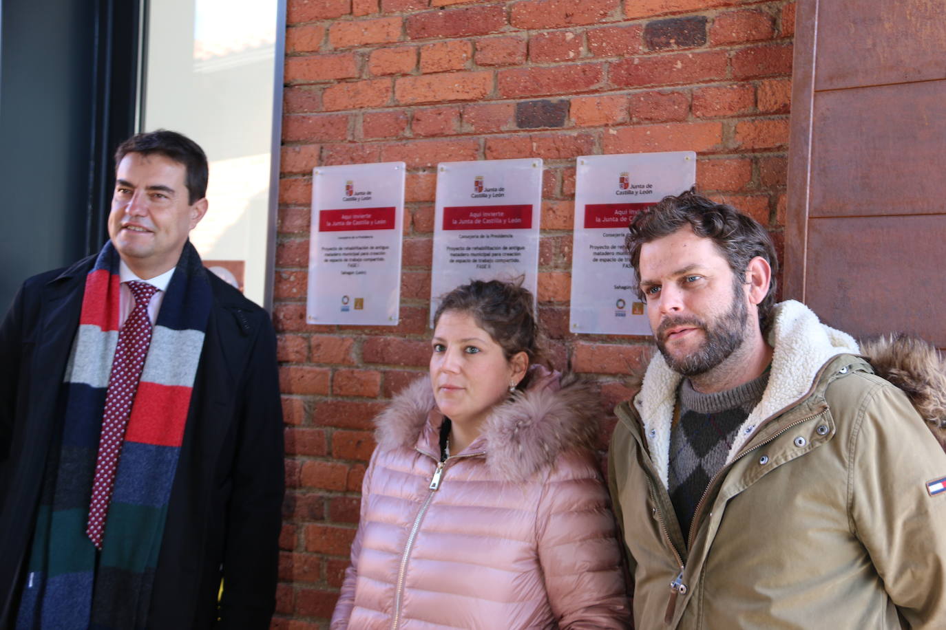 El consejero de Presidencia, Ángel Ibáñez, ha visitado el nuevo espacio de trabajo compartido en el antiguo matadero de Sahagún que ha contado con una iversión de 110.000 euros de la Junta.