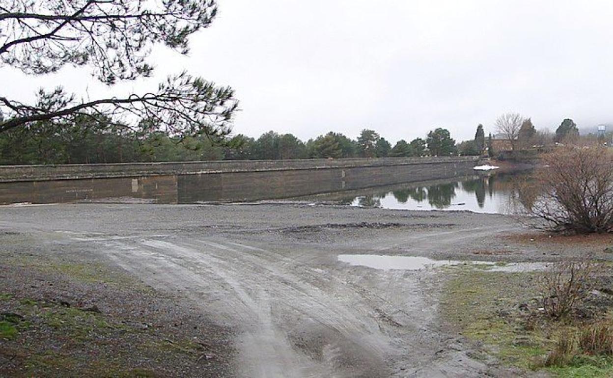 Imagen del embalse de Villameca. Garantizar su seguridad supondrá una inversión de cuatro millones de euros por parte del Gobierno. 