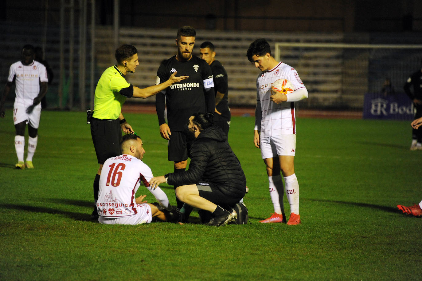 Los leoneses superan al San Fernando (2-3) y superan la primera eliminatoria copera