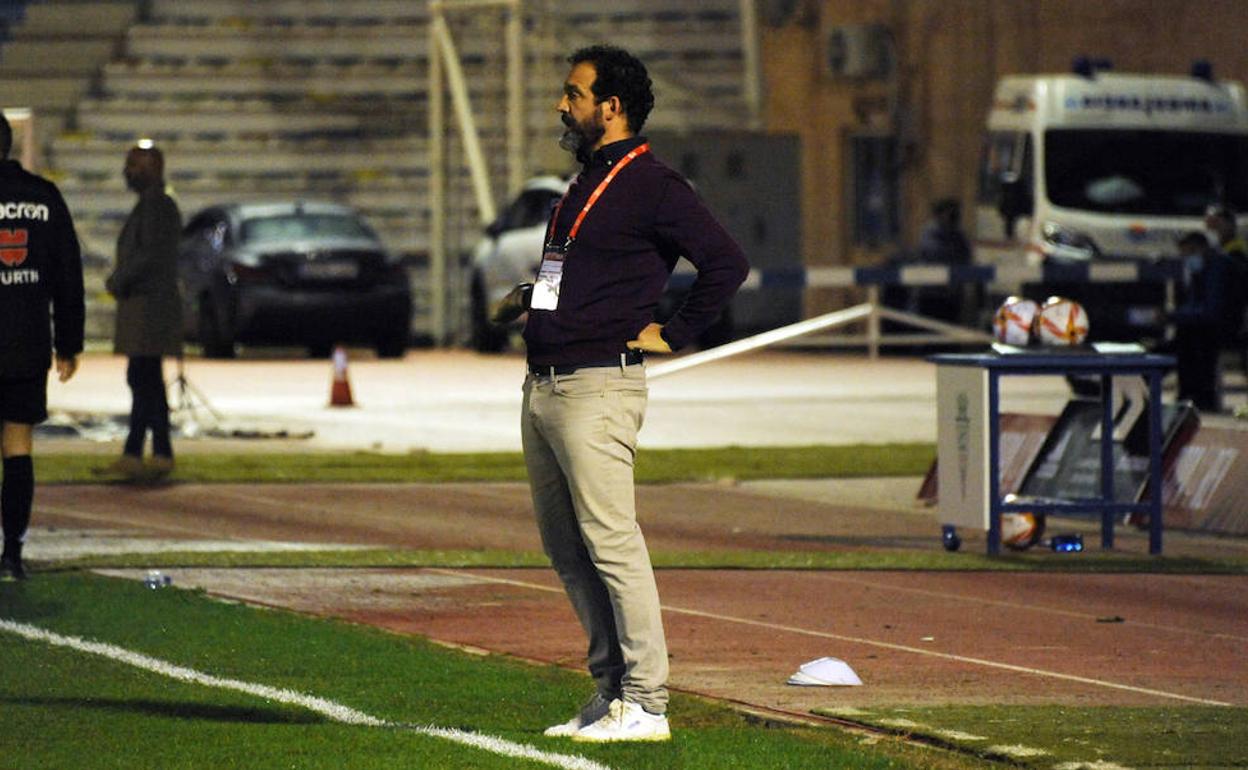 Ramón González, durante el partido en San Fernando.