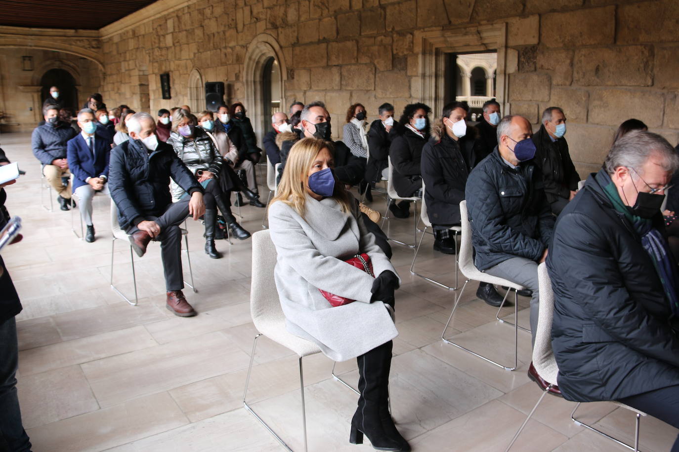 El cláustro de San Marcos acoge el acto conmemorativo de la fundación de la Carta Magna.