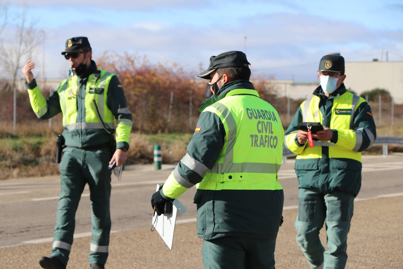 a delegada del Gobierno en Castilla y León, Virginia Barcones, prevé que la movilidad para este peunte de la Constitución sea un 1,5% superior al 2019 y pide especial precaución en las zonas de montaña ante los fenómenos meteorológicos adversos previstos.