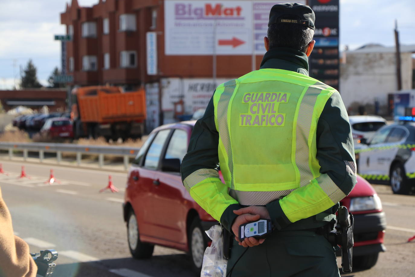 a delegada del Gobierno en Castilla y León, Virginia Barcones, prevé que la movilidad para este peunte de la Constitución sea un 1,5% superior al 2019 y pide especial precaución en las zonas de montaña ante los fenómenos meteorológicos adversos previstos.