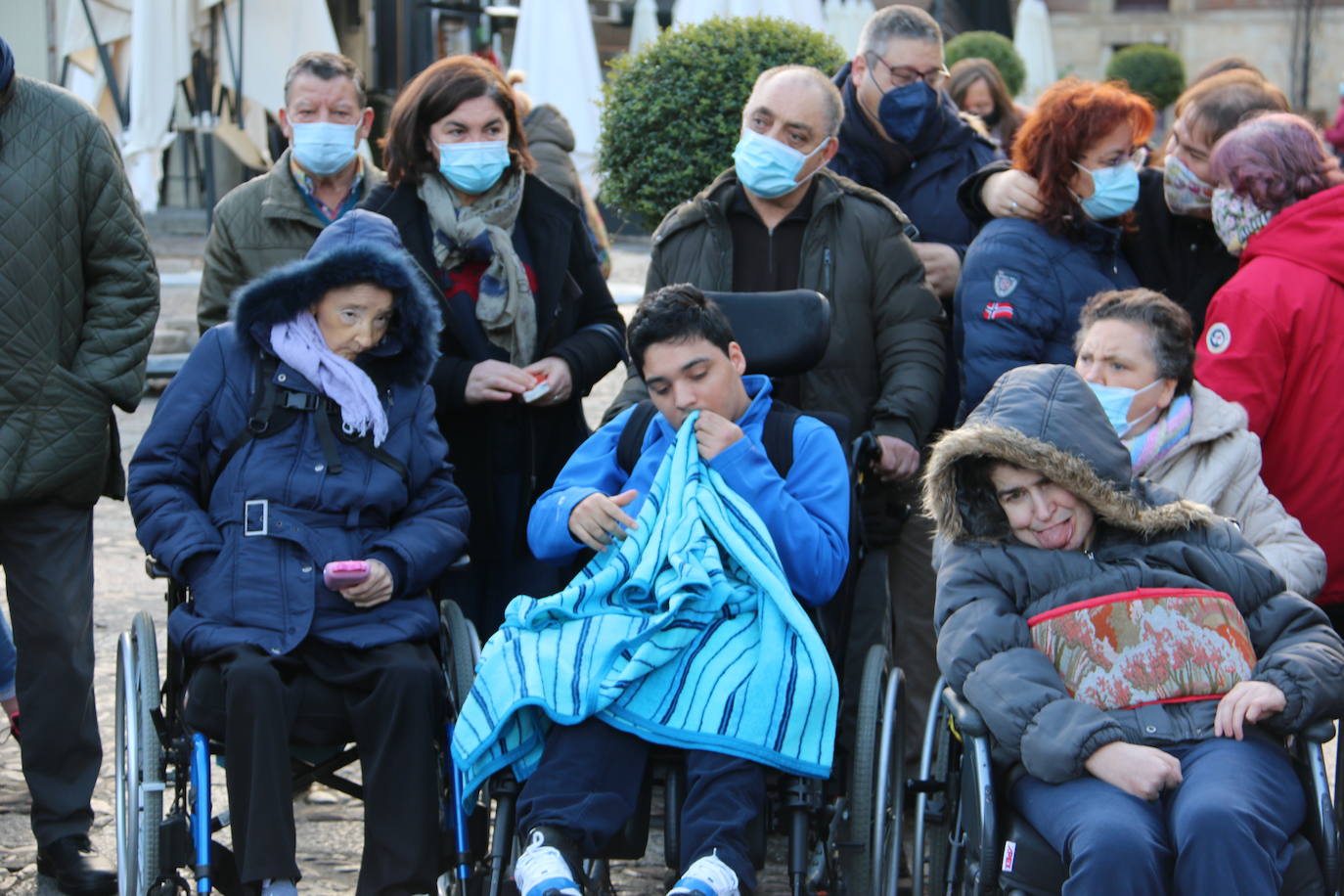 Con motivo del Día Internacional de las Personas con Discapacidad celebrado este 3 de diciembre, San Marcelo se ha llenado de asociaciones en una emotiva lectura de poemas