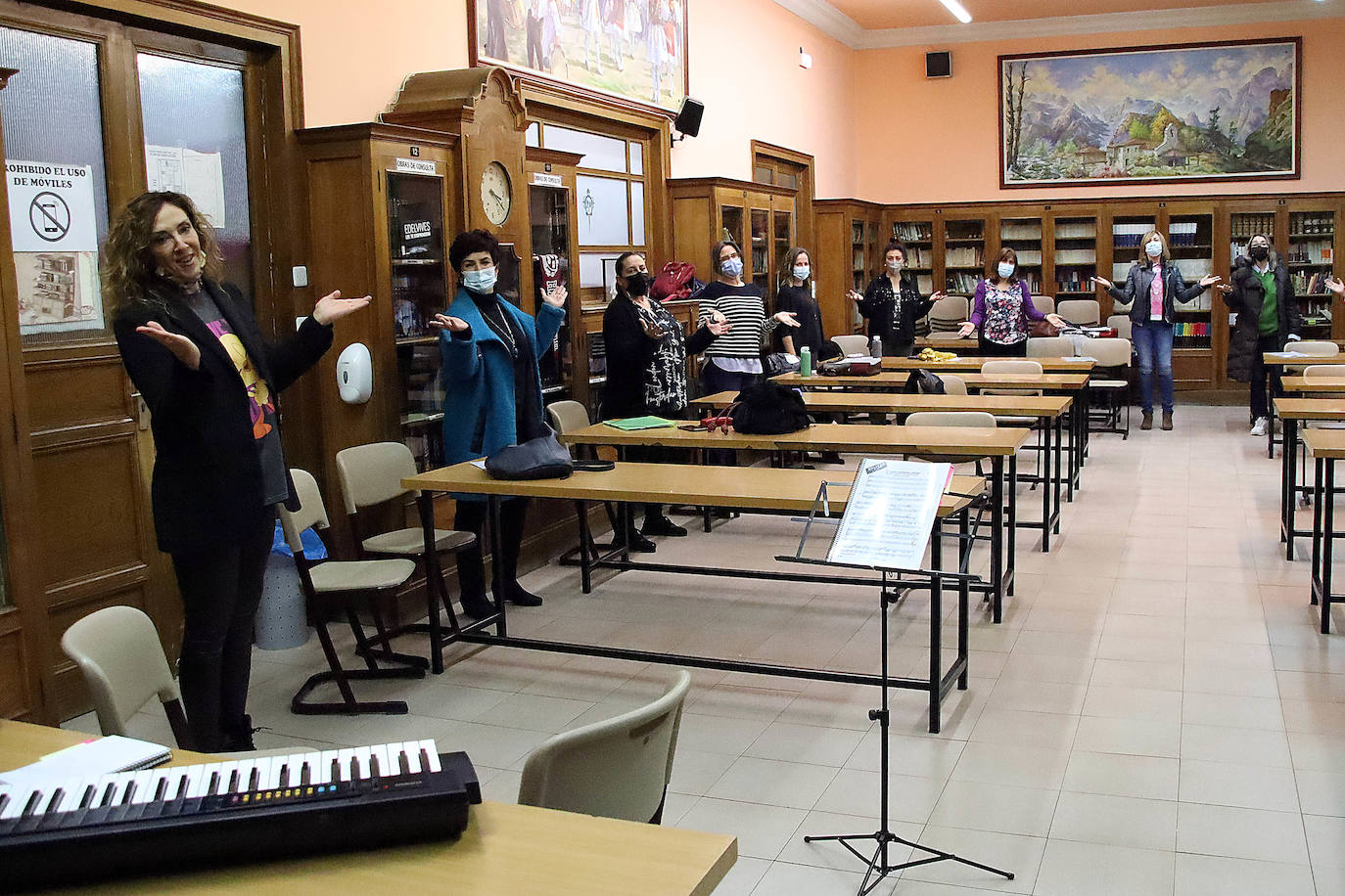 Fotos: Ensayo de la agrupación Femenino Coral Voces de León