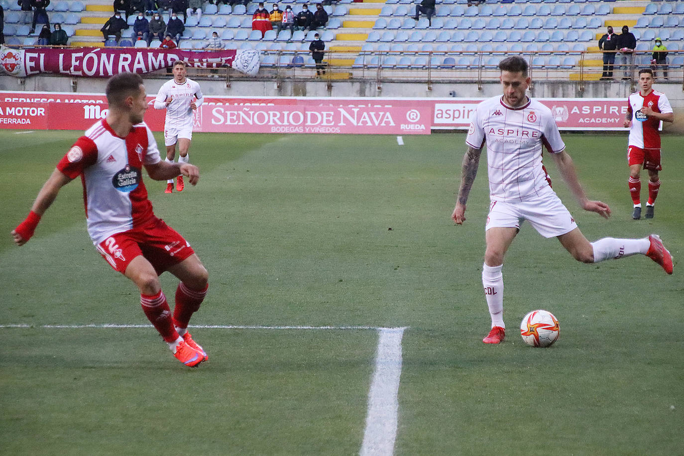 El conjunto leonés recibía en el Reino de León a los olivicos en una nueva jornada de la Primera RFEF.