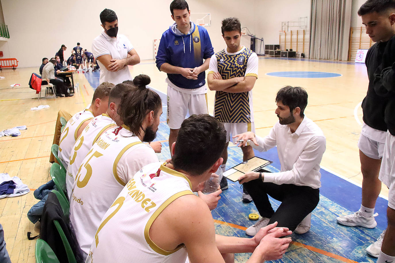 El conjunto leonés logró un contundente triunfo ante el Corinto Gijón.