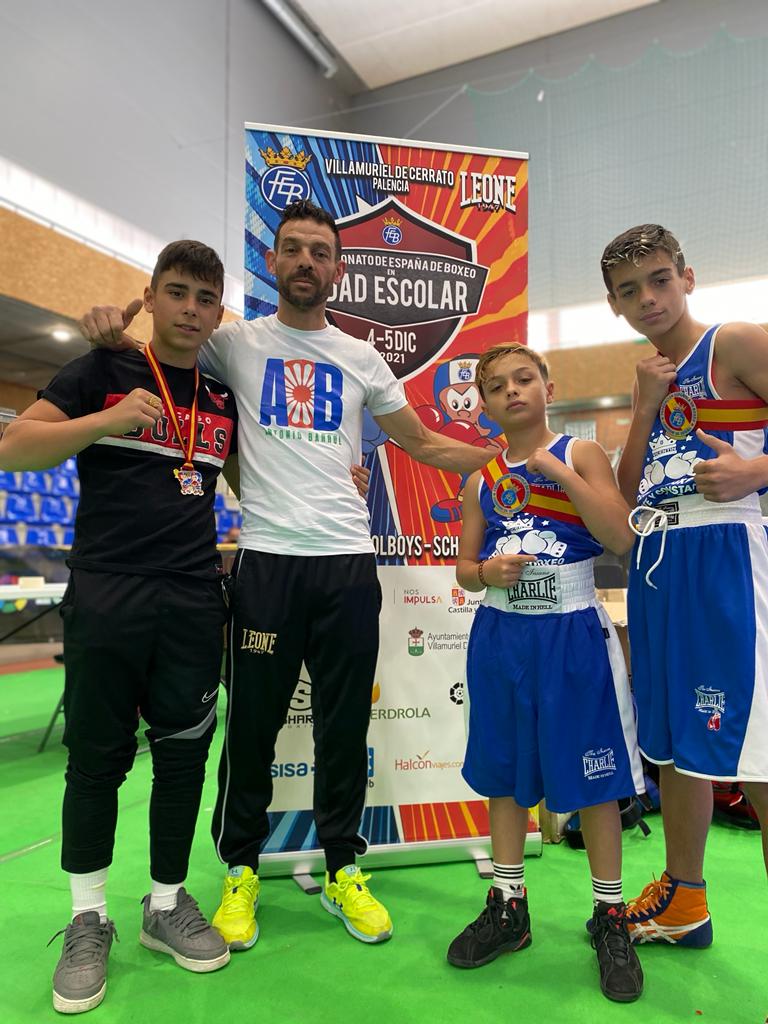 Antonio Barrul Jr y Lázaro Barrul siguen con la saga de títulos de esta familia de boxeadores.