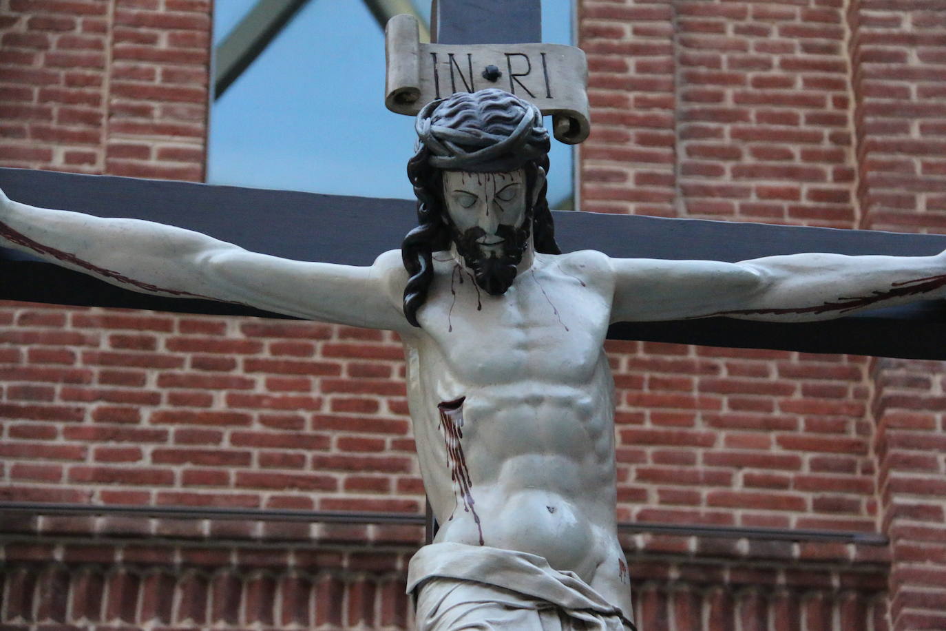 Los primeros pasos llegan en la mañana de este sábado al Museo de la Semana Santa de León.