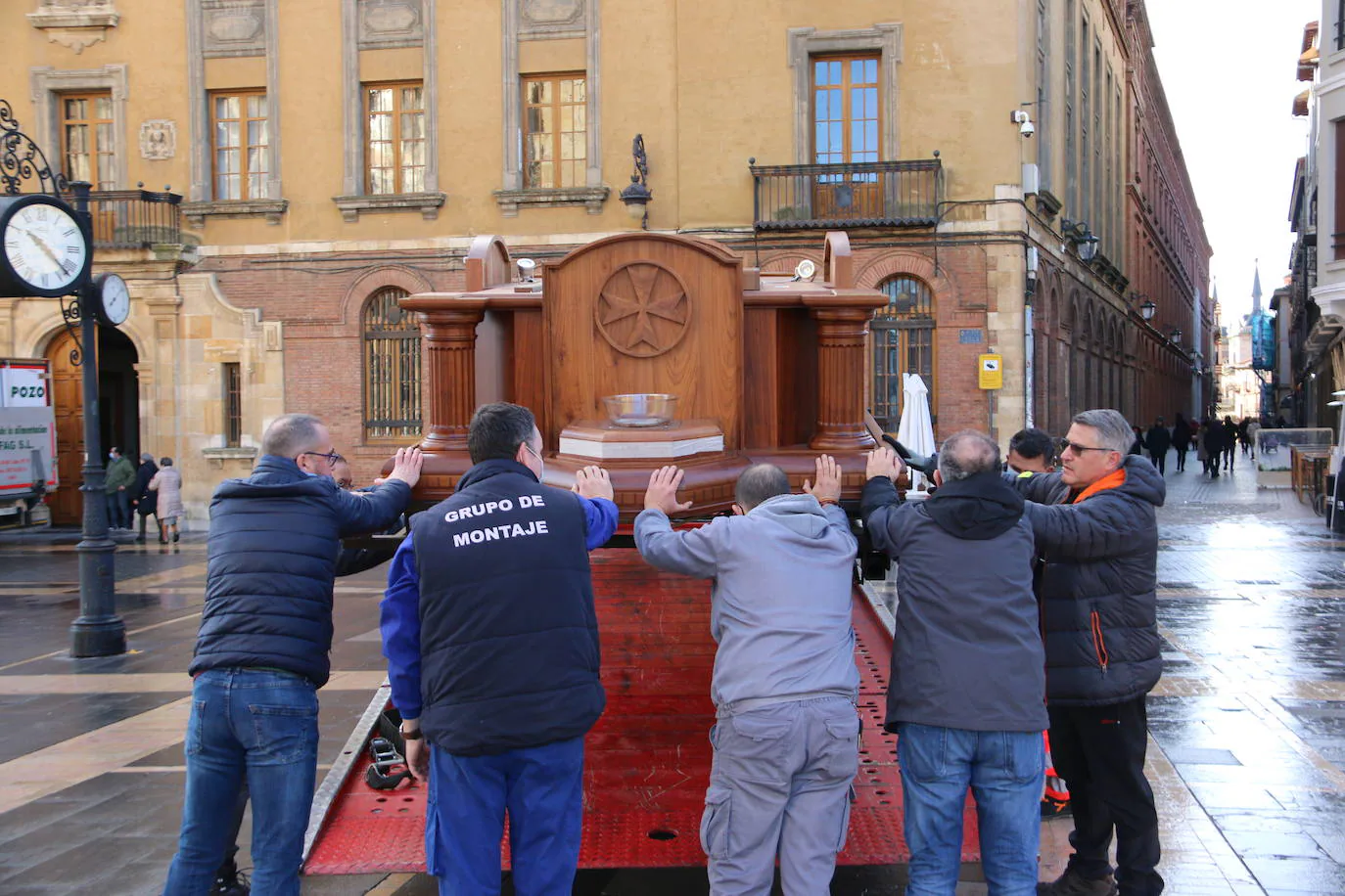 Los primeros pasos llegan en la mañana de este sábado al Museo de la Semana Santa de León.