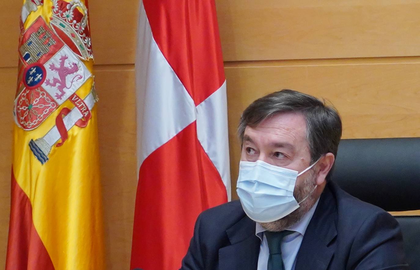 Comisión de investigación de las Cortes sobre las eólicas con las comparecencias del responsable de Ibervento, Javier Mozo Herrera, y el secretario general de la Asociación de Promotores de Energía Eólica de Castilla y León (Apecyl), Eugenio García Tejerina.