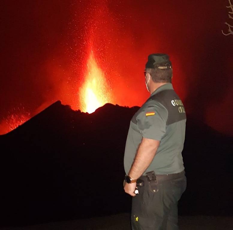 Guillermo se ha desplazado desde Valencia de Don Juan a colaborar en La Palma. 