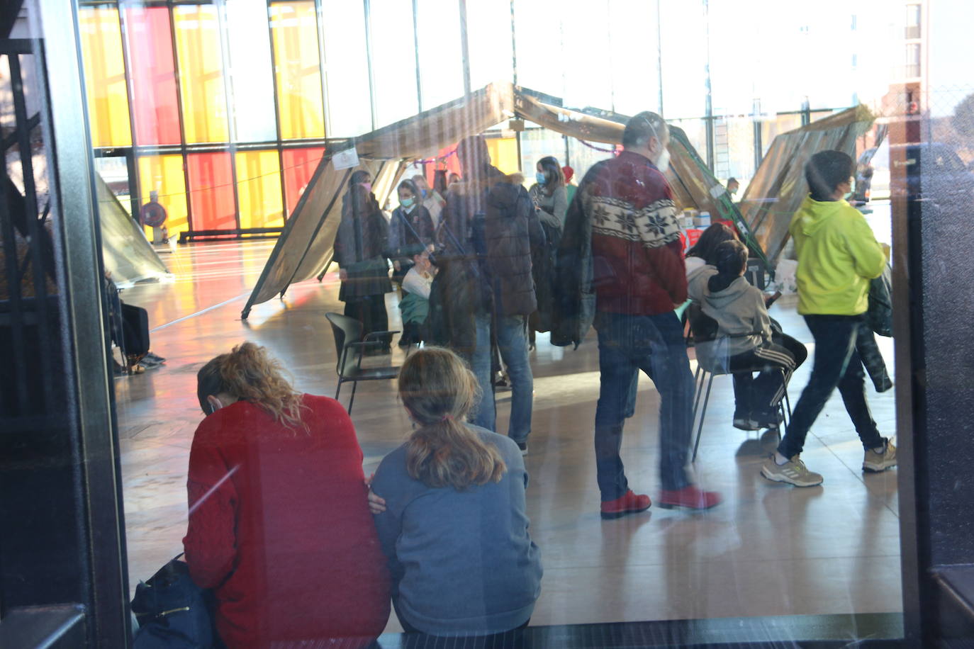 El Palacio de Exposiciones acoge desde este jueves la vacunación de menores de 12 años del área de salud de León.