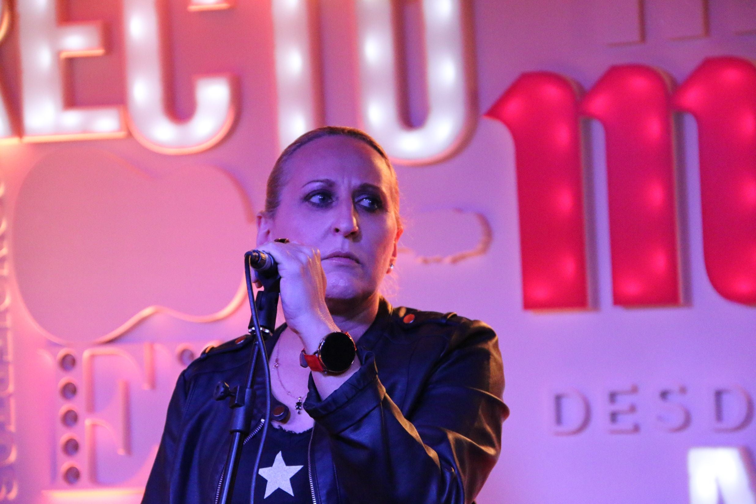 Concierto navideño de la escuela de música de Villaquilambre 'Rock Schoo León' en El Gran Café.