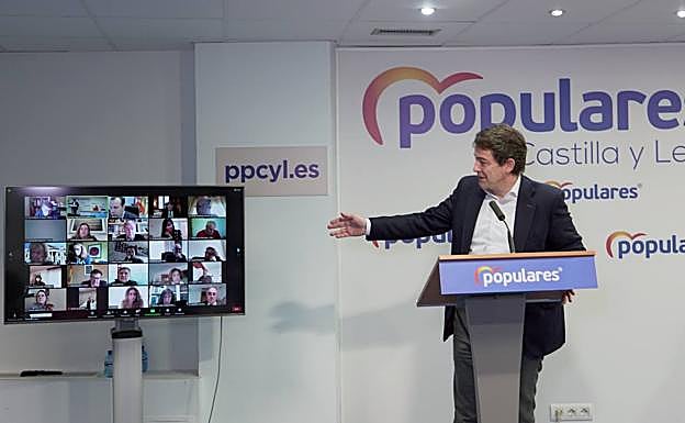 Galería. ALfonso Fernández Mañueco, este lunes, durante su comparecencia. 