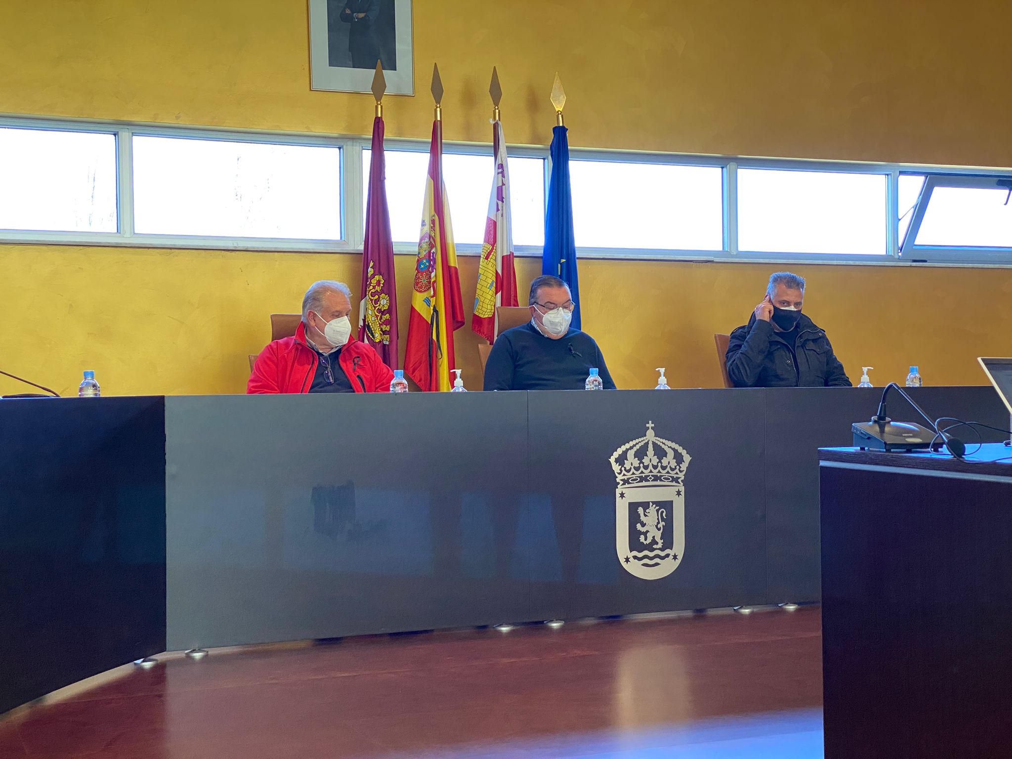 El municipio acuerda tres días de recuerdo a las víctimas del suceso que ha conmocionado a Carbajal.