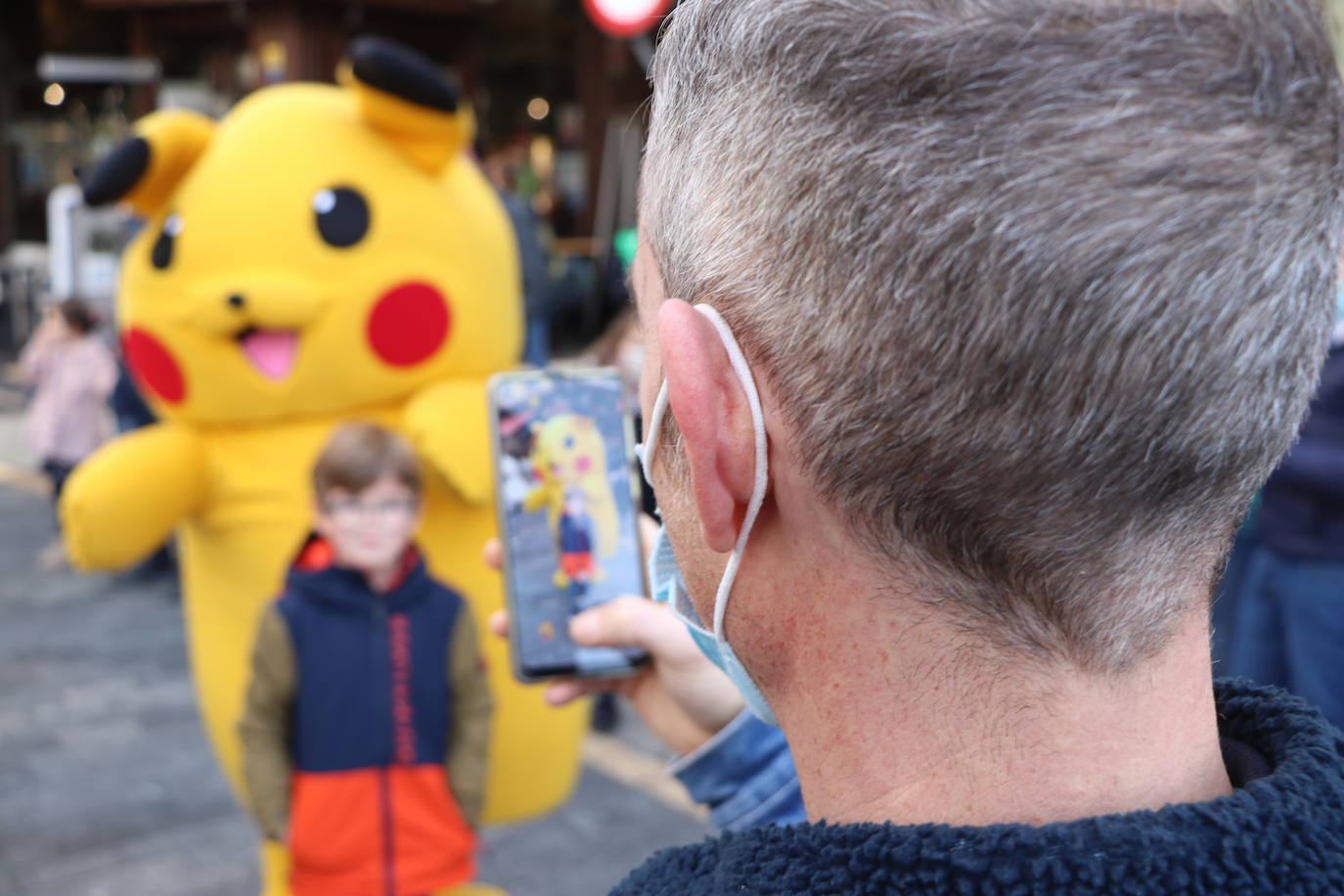 Casi una decena de ídolos de los más pequeños han vivido una jornada de ilusión por el centro de la capital.