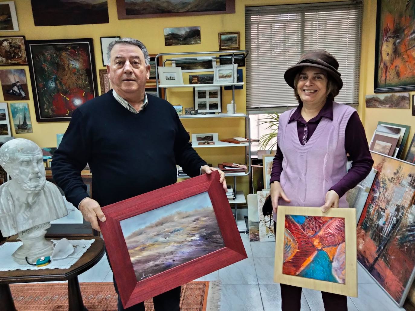 La iniciativa busca compartir el arte en la provincia entre aquellos amantes de la pintura o la fotografía.