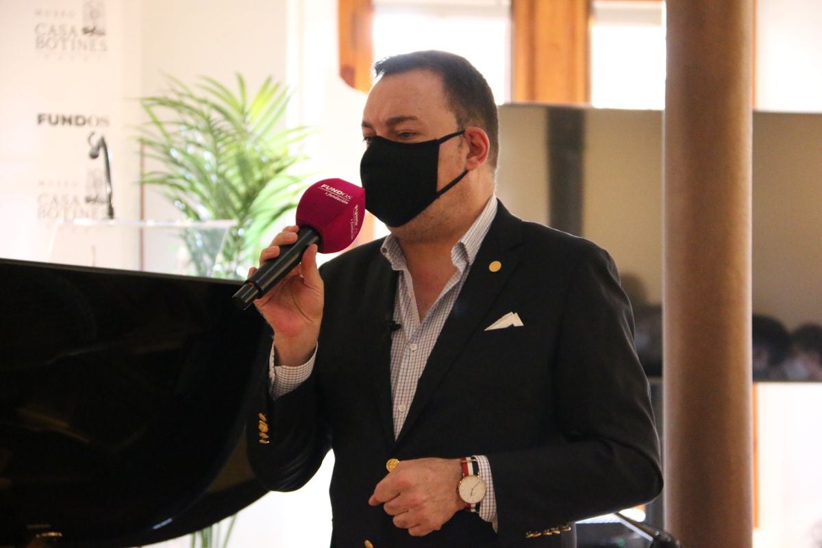 El Museo Casa Botines Gaudí y la Fundación Eutherpe han organizado el concierto de Año Nuevo en el que han participado los pupilos del maestro italiano Vincenzo Balzani.