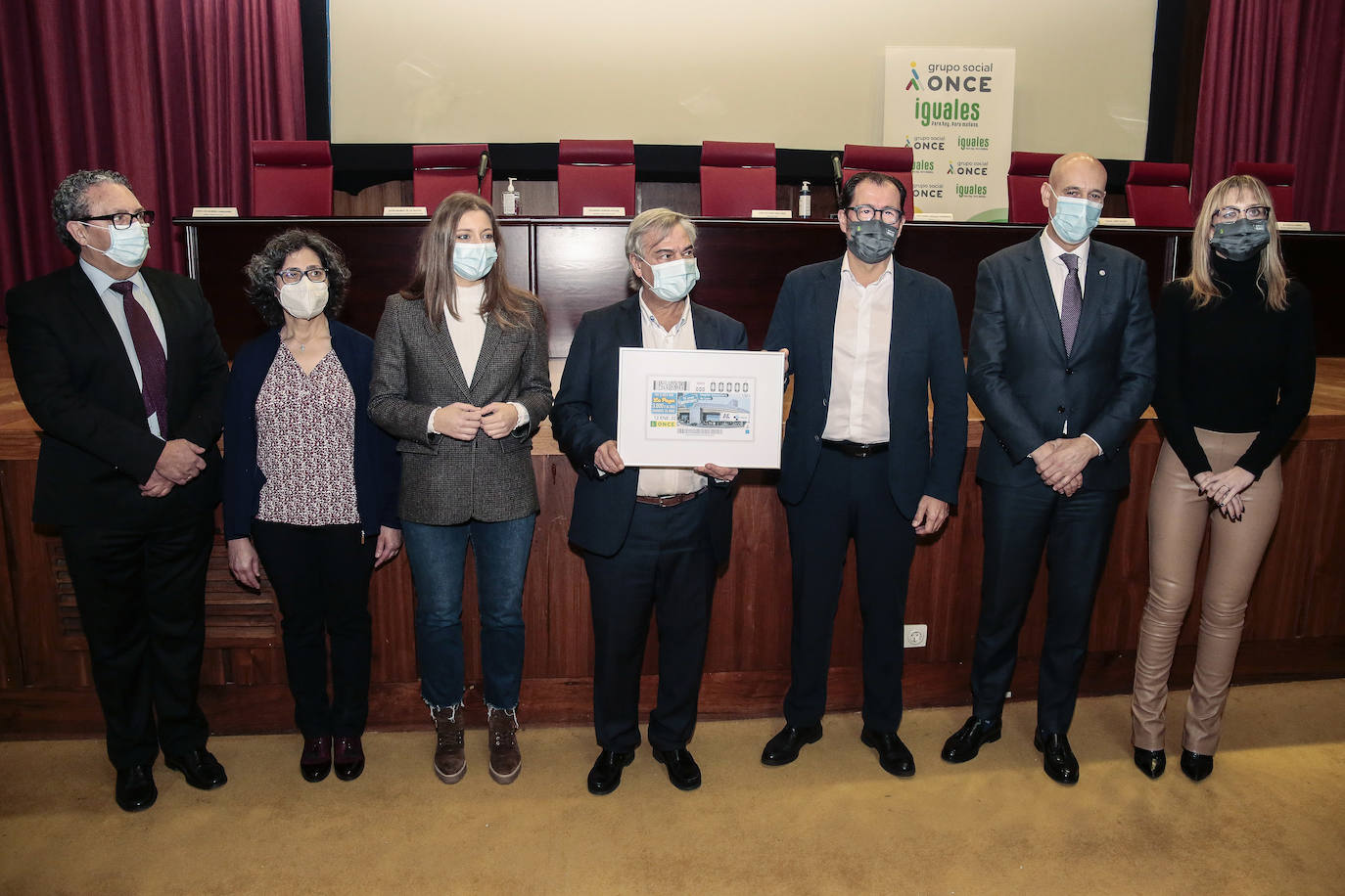 El centro hospitalario leonés será la imagen de cinco millones y medio de cupones el 12 de enero.